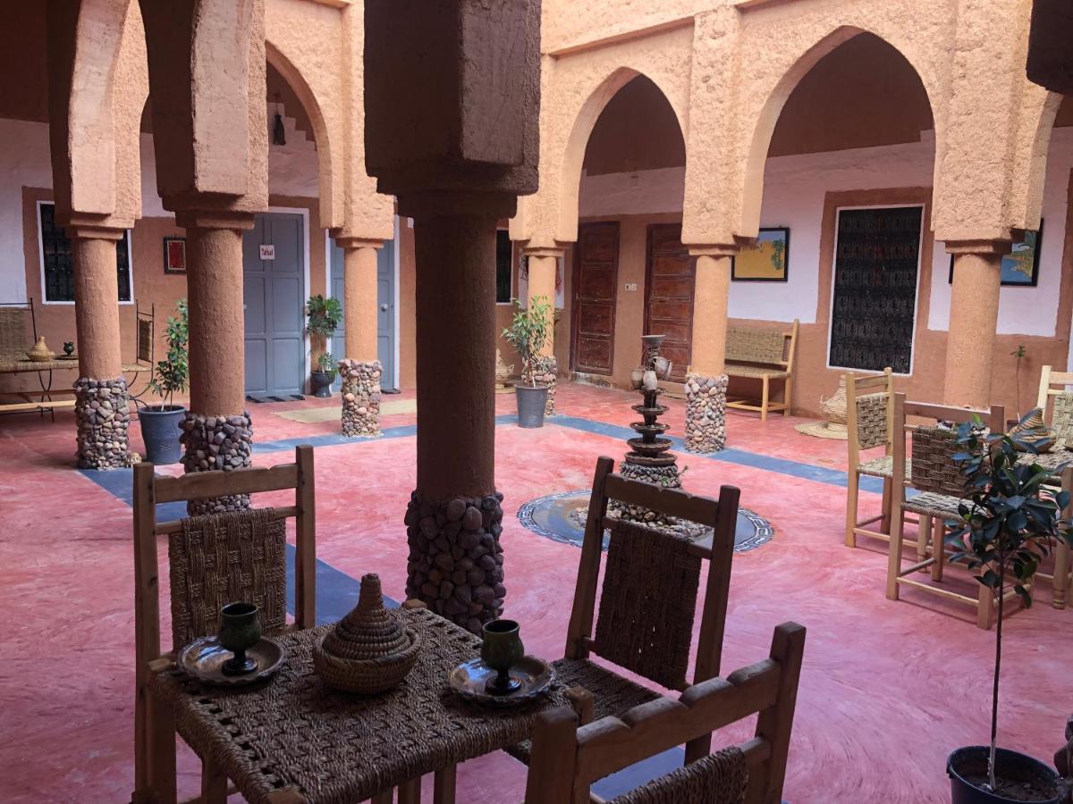 Riad Nkob Exteriör bild