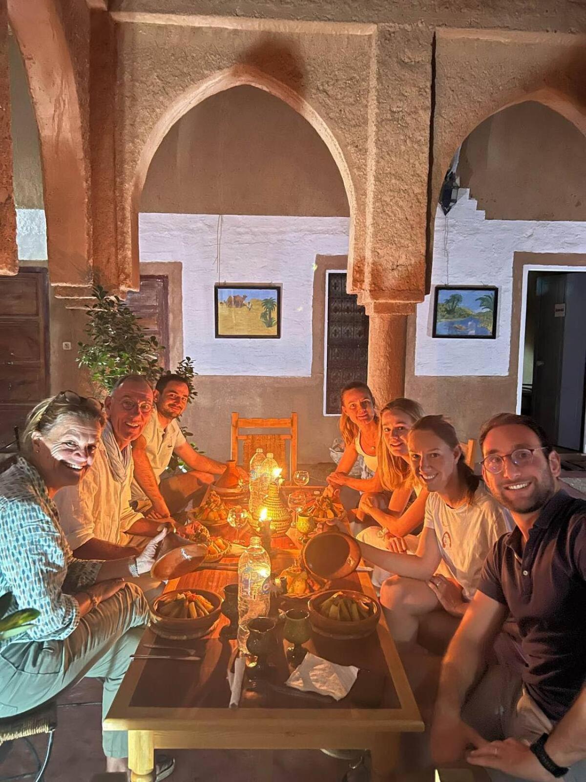 Riad Nkob Exteriör bild