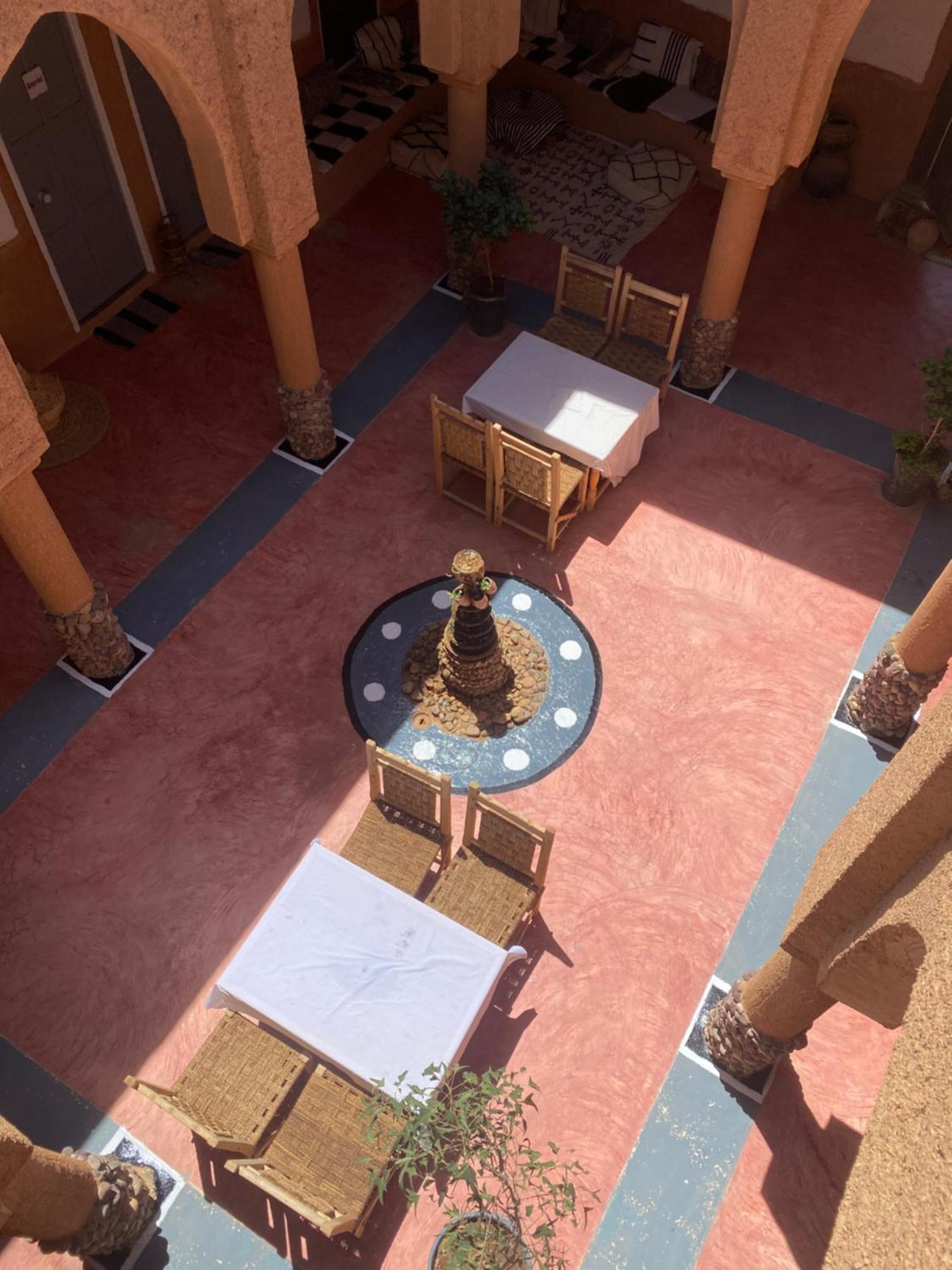 Riad Nkob Exteriör bild